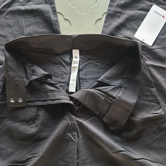 🆕 LULULEMON Pleat-Front High-Rise Trouser Black NWT Size 8 - Picture 12 of 16